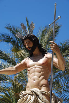 Imagen de Jesús Resucitado a su paso por el parque
