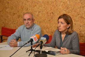 María Jesús Botella junto a José María Benitez