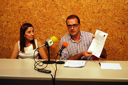 Magdalena Baena y José Macías durante la rueda de prensa