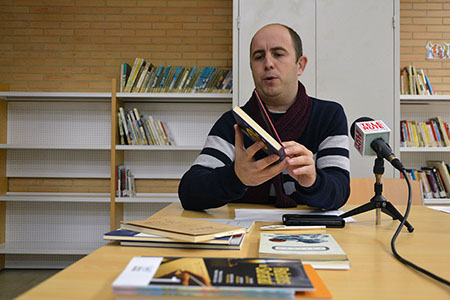 Jacob Lorenzo leyó algunos poemas propios junto  a otros de autores como el Premio Nobel de Literatura Izet Sarajlić