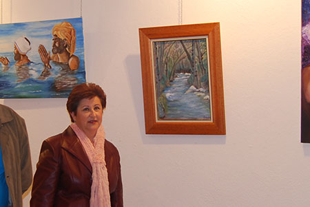 Aquilina Navarro imparte gratuitamente cursos de pintura  en la sede de la Asociación Cultural Artefacto