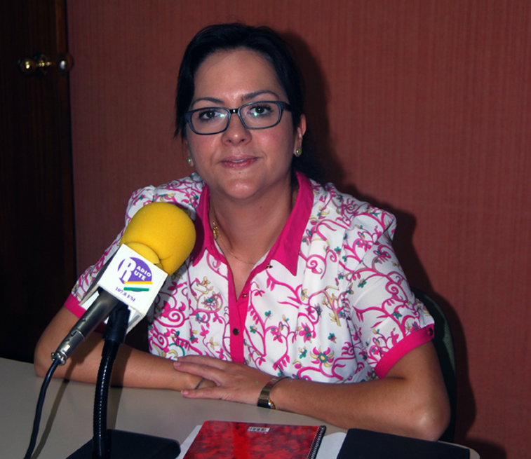 Ana Lazo, responsable del área de  Bienestar Social, protagoniza la segunda entrevista en Radio Rute sobre gestión municipal
